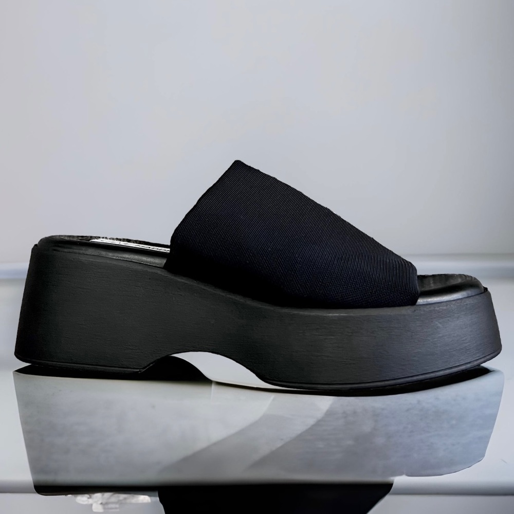 Steve Madden Slinky Y2K Reissue Slip On Platform Sandals Black
